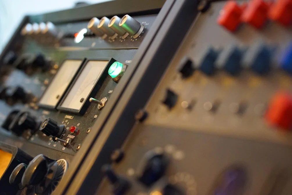Conor Dalton's mixing advice - Downloadable PDF — product preview